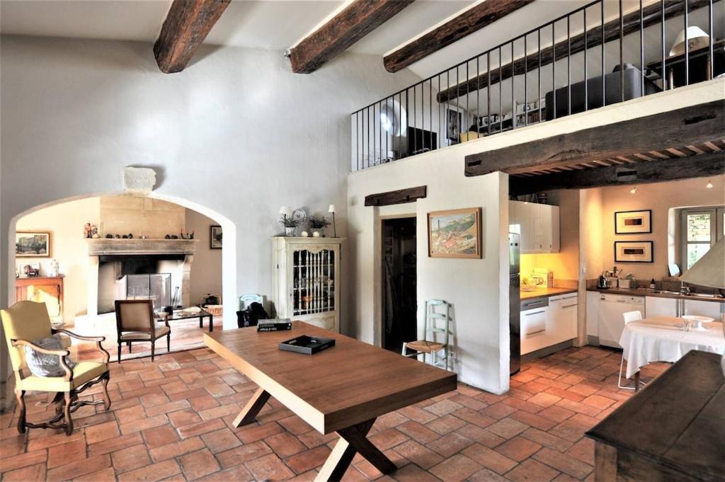 In Gordes, Facing The Entire Luberon Park A Beautiful 5 Bedrooms House Exterior photo